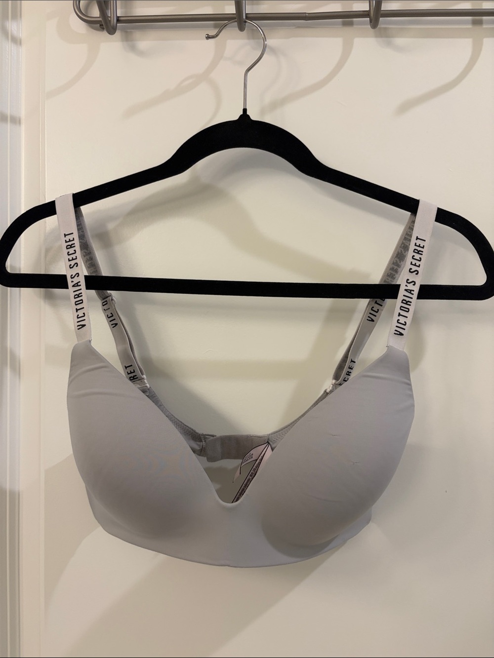 Victoria's Secret Light Gray Everyday T-Shirt Bra